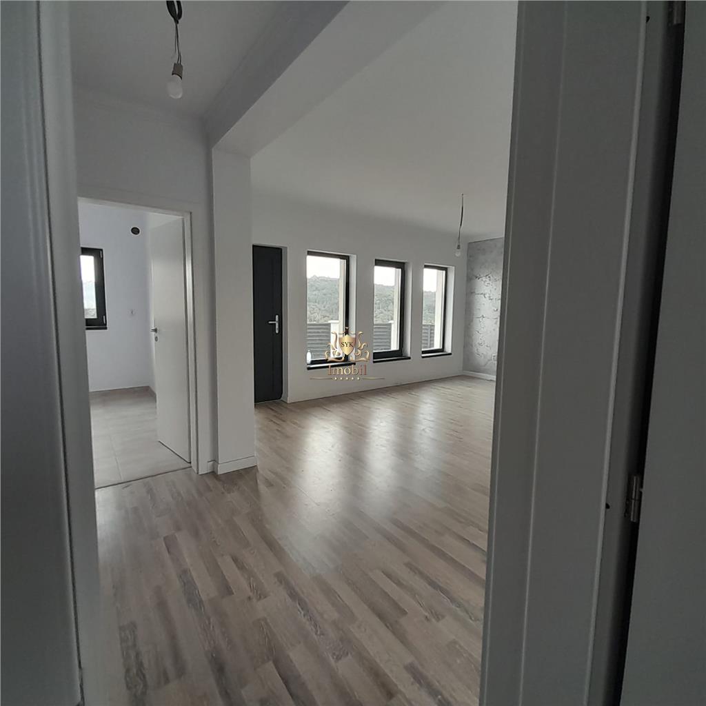 Casa tip duplex 500mp teren Cug- Valea adanca -5 drumuri         Comision 0! - Iasi