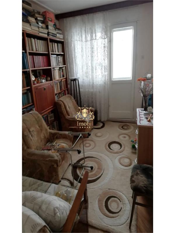 APARTAMENT 4 CAMERE TATARASI NEUROCHIRURGIE CU BECI SI GARAJ ! - Iasi