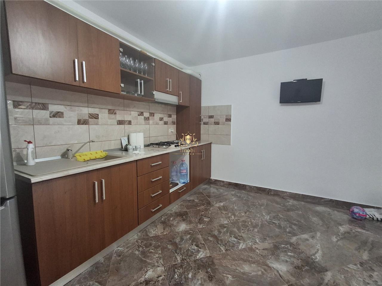 Apartament 3 camere open space si gradina Cug -2 min de mijloc de transport!Semimobilat. - Iasi