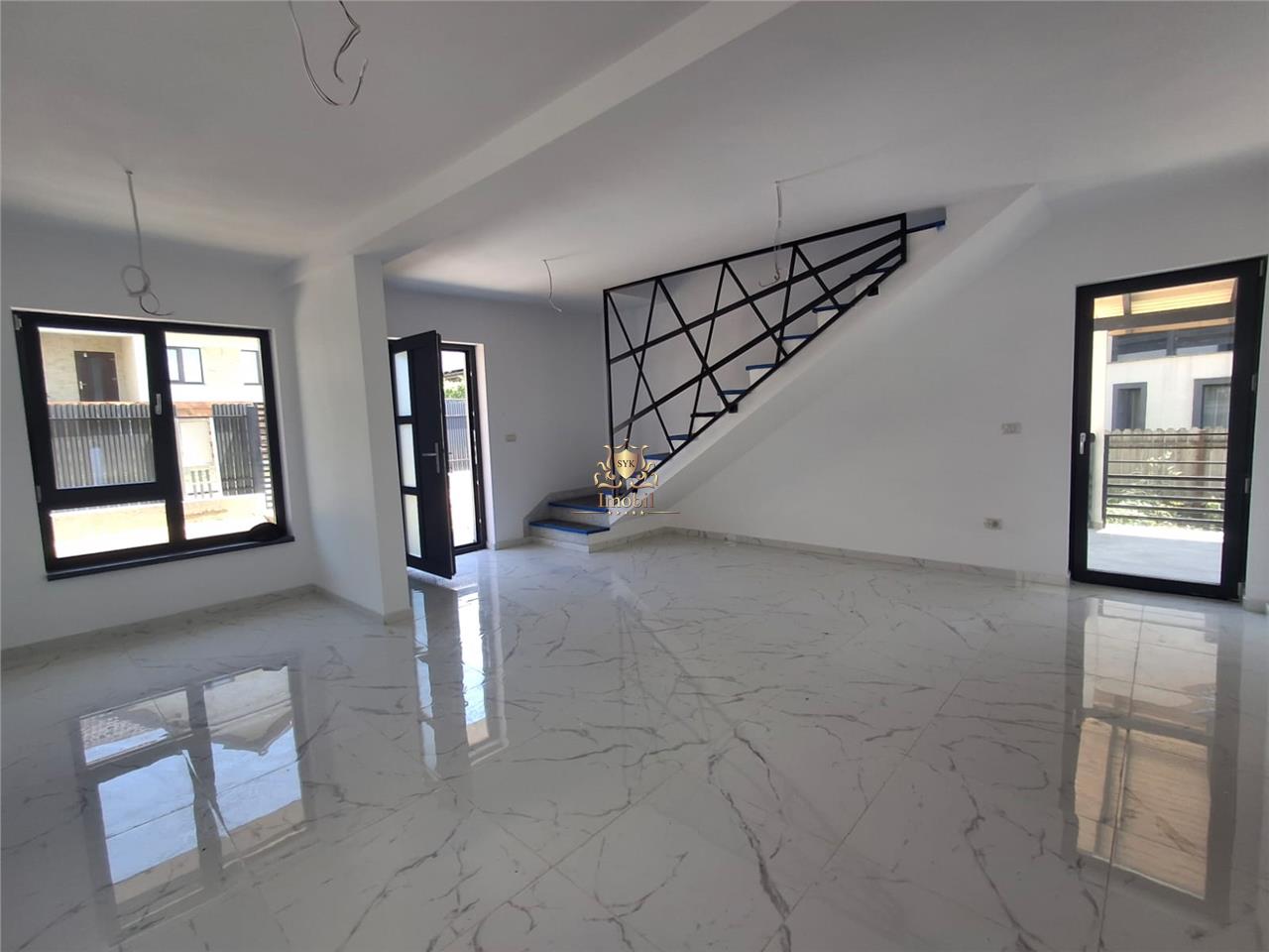 Casa 4 camere LUX  Visan la asfalt ! Mutare rapida! - Iasi