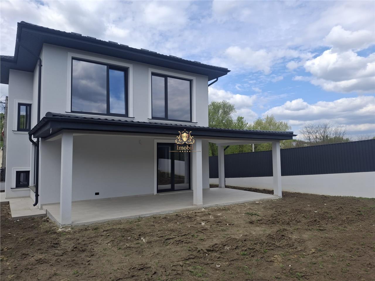 Oferta- Pret valabil 10 zile! Casa de LUX 4 camere -dresing- Bucium Visani. Comision 0! - Iasi