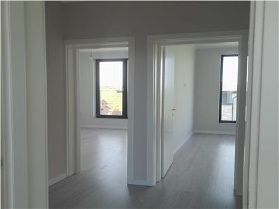 Apartament cu 2 camere decomandat si terasa !