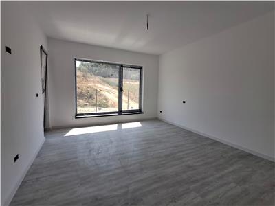 Rate la dezvoltator! Casa 4 camere Barnova cu priveliste panoramica! Comision 0!