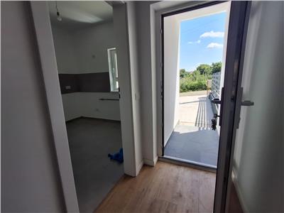 Casa la pret de apartament 3 camere 2 bai Bucium Visani.