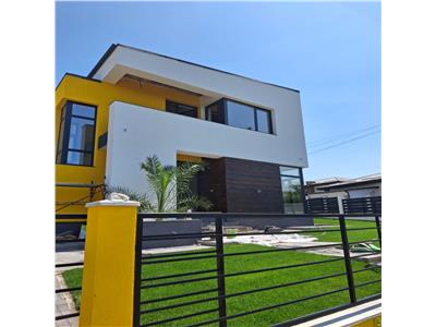 Casa moderna de LUX Bucium Visani la asfalt! Mutare rapida!