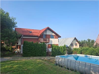 Casa 5 camere 1000mp teren si piscina- Bucium Visani
