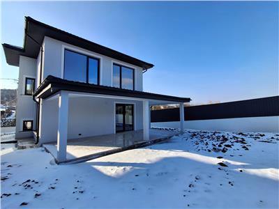 Mutare imediata! Casa de LUX superba construita si finisata impecabil! 4 camere -dresing- Bucium Visani.Tva inclus!
