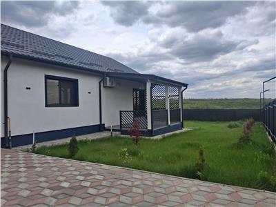 Casa eleganta 4 camere cu 600mp teren.Bucium Visani.Mutare imediata!