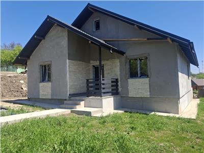 Casa parter si mansarda la asfalt! -Finalizare rapida.