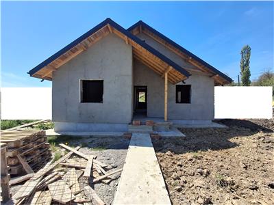 Casa  la pret de apartament parter la asfalt! -Finalizare rapida.